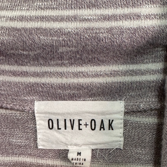 Olive Oak from Stitch Fix Over sized medium sweater - Picture 2 of 3